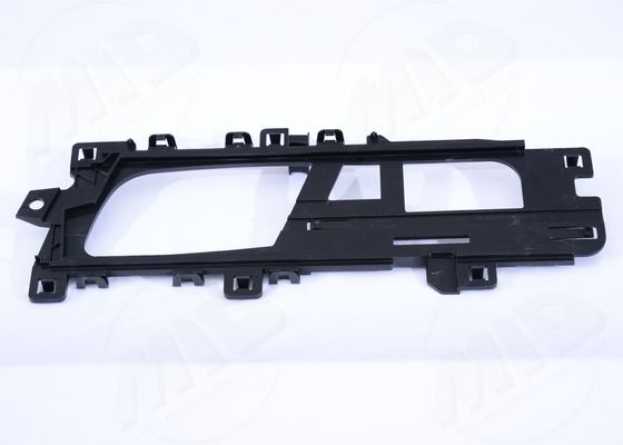 Automotive PC ABS Radiator Grille 300K Shots Mold Life