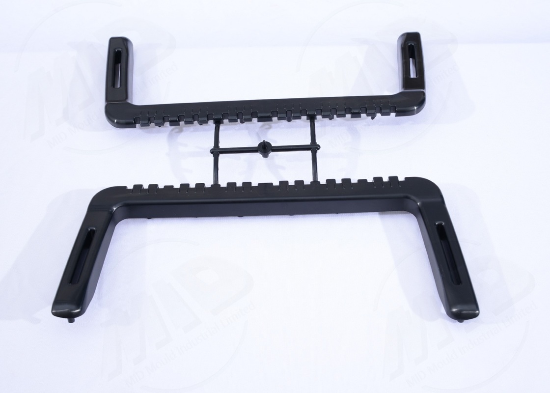 Multi Cavity Automotive Injection Molding Precision Automotive Plastic Parts Heat Resistant